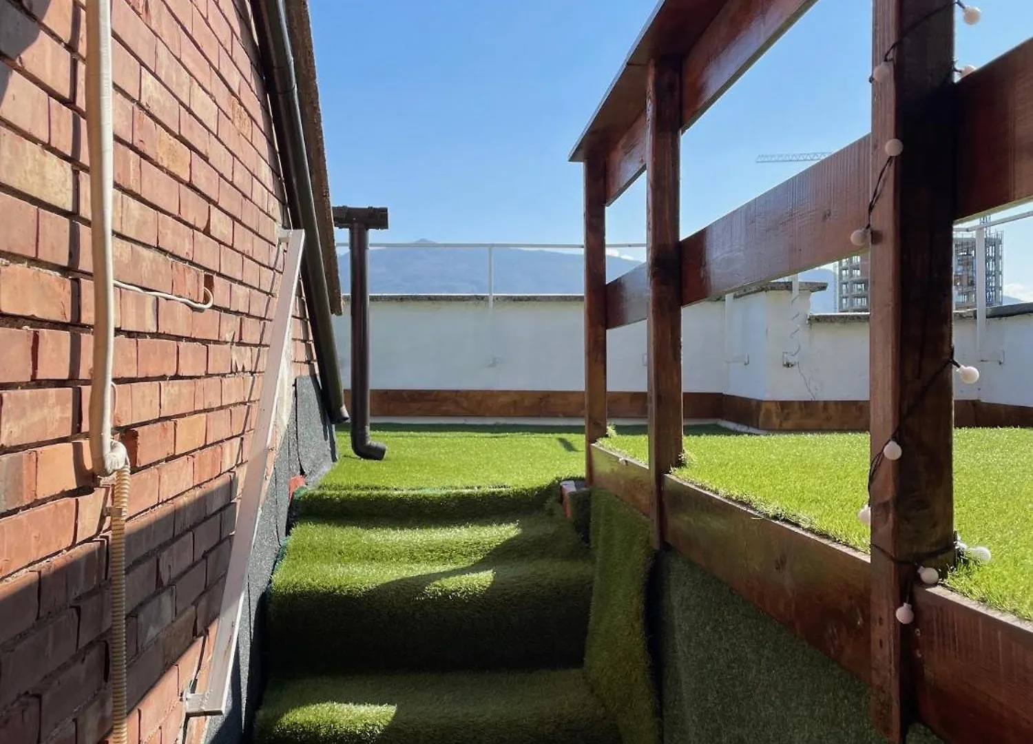 דירה סופיה Rooftop City Loft